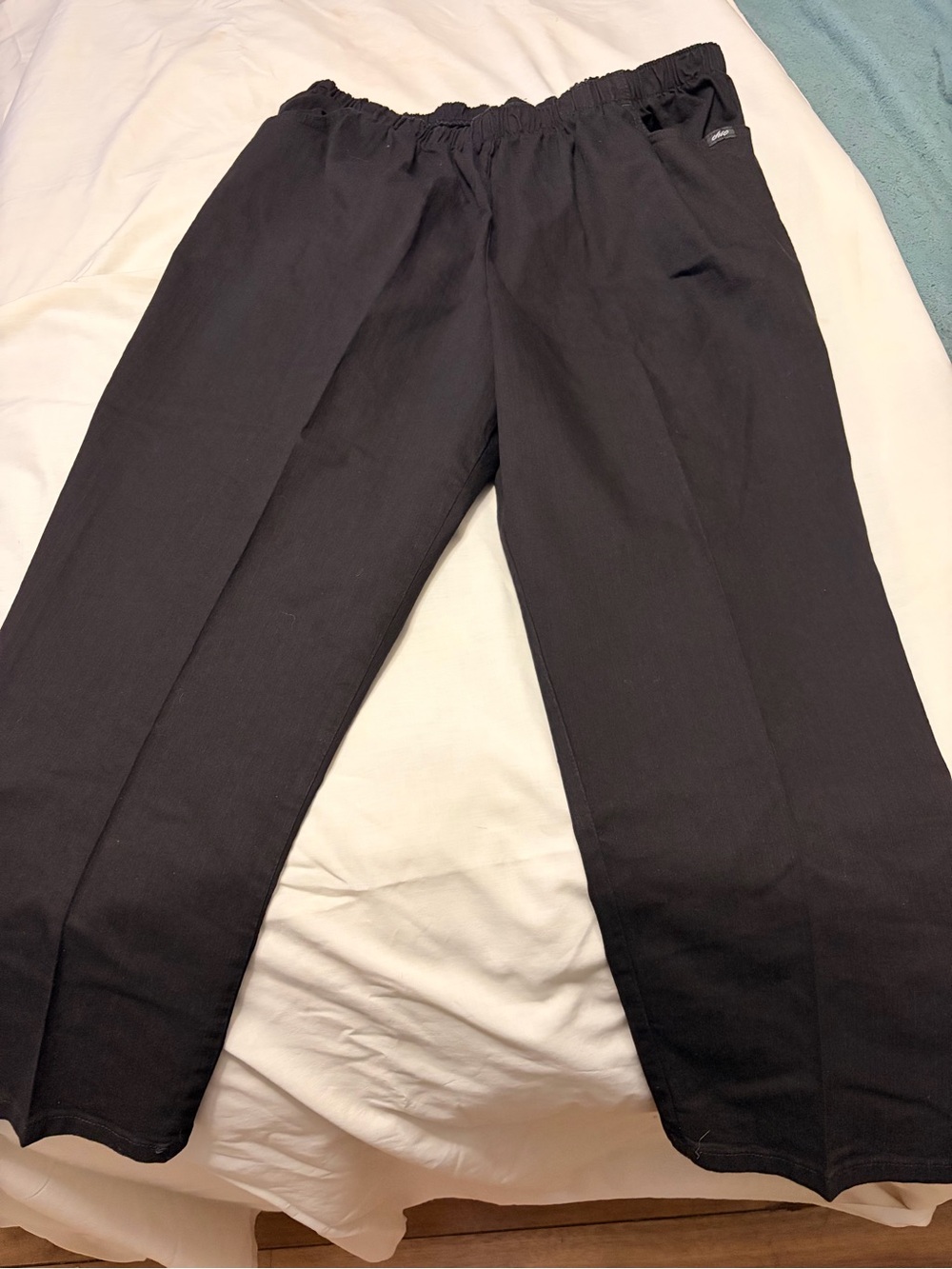 Woman’s Black Elastic Waist Pants
